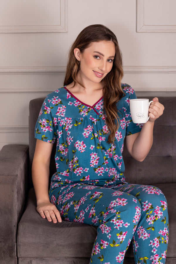 Ladies night dress hotsell shop near me