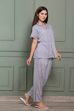 Classic collar pj set in Hosiery