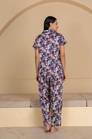 Satin Classic collar Night suit