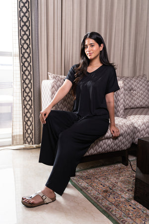 Modale Lounger in Black