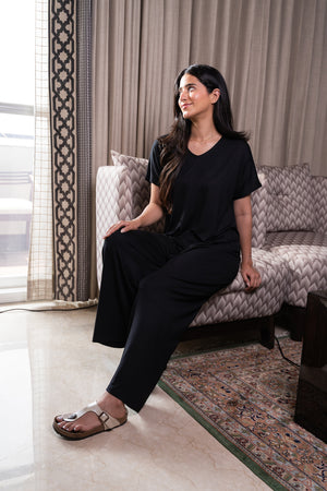Modale Lounger in Black