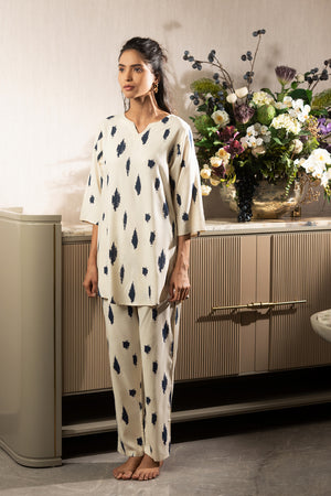 White & Black Rayon Ikat Co-ord Set