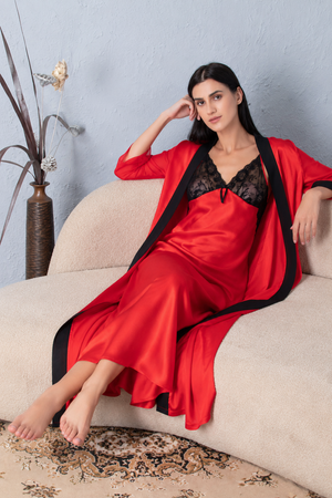 Scarlet Noire Satin Nightgown Set