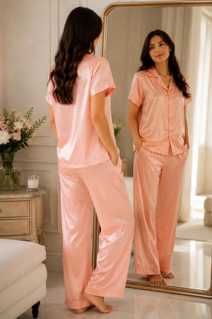 Rosé Lumière Satin Lounge Set

Slip into a moment that feels entirely your own - Private Lives