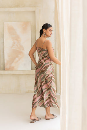 Dusky Rose blossoms Nightgown set