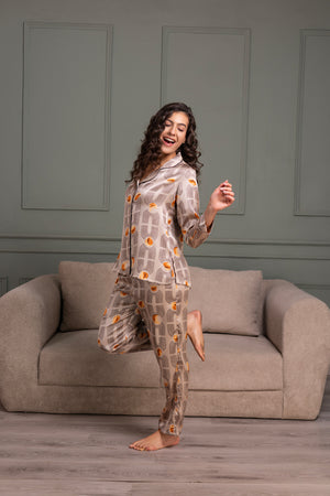 Classic collar Night suit in printed satin