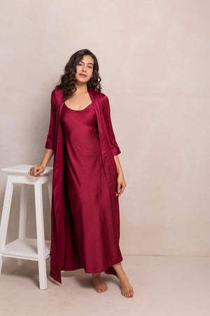 Nightgown set with pearls