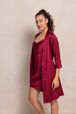 Bridal nightgown set with pearls