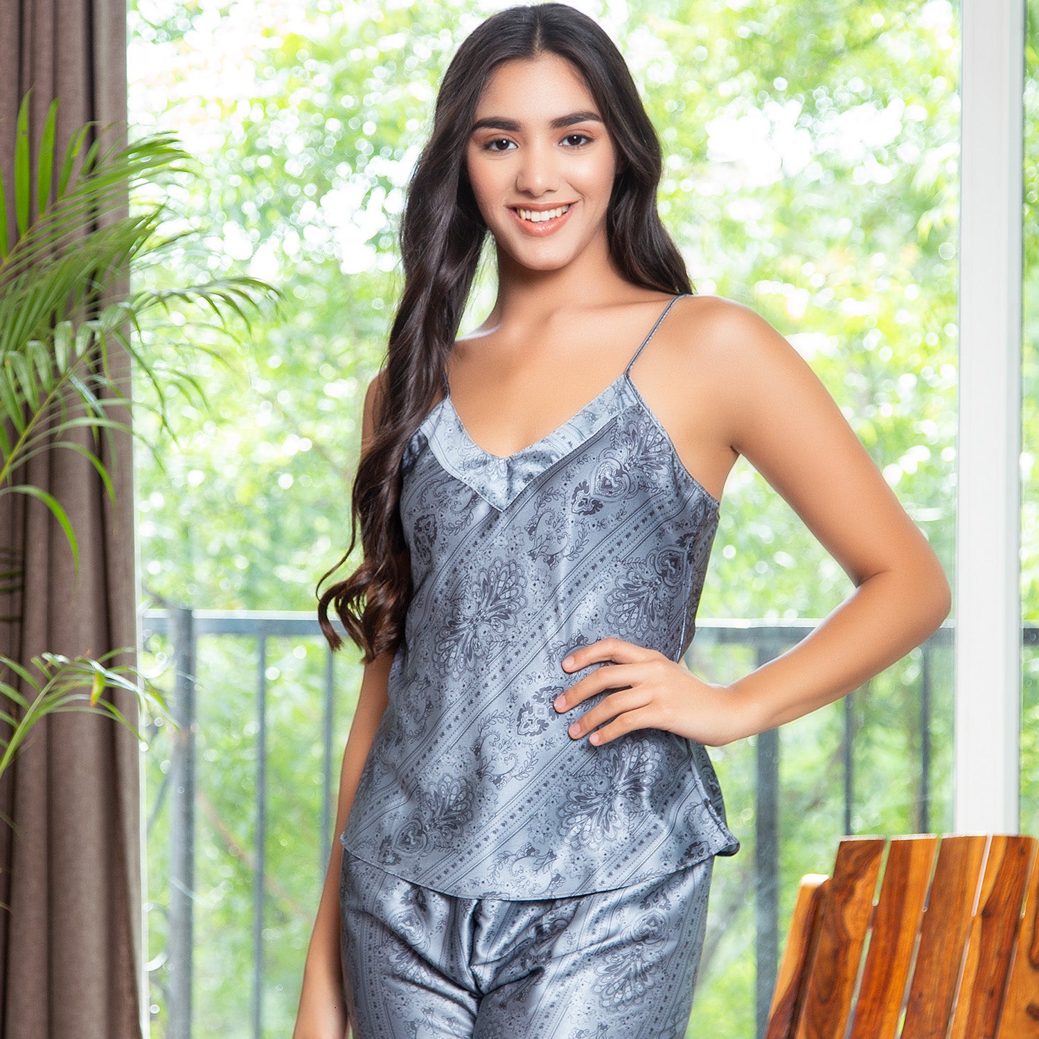 women night dress Strap top & shorts Night suit
