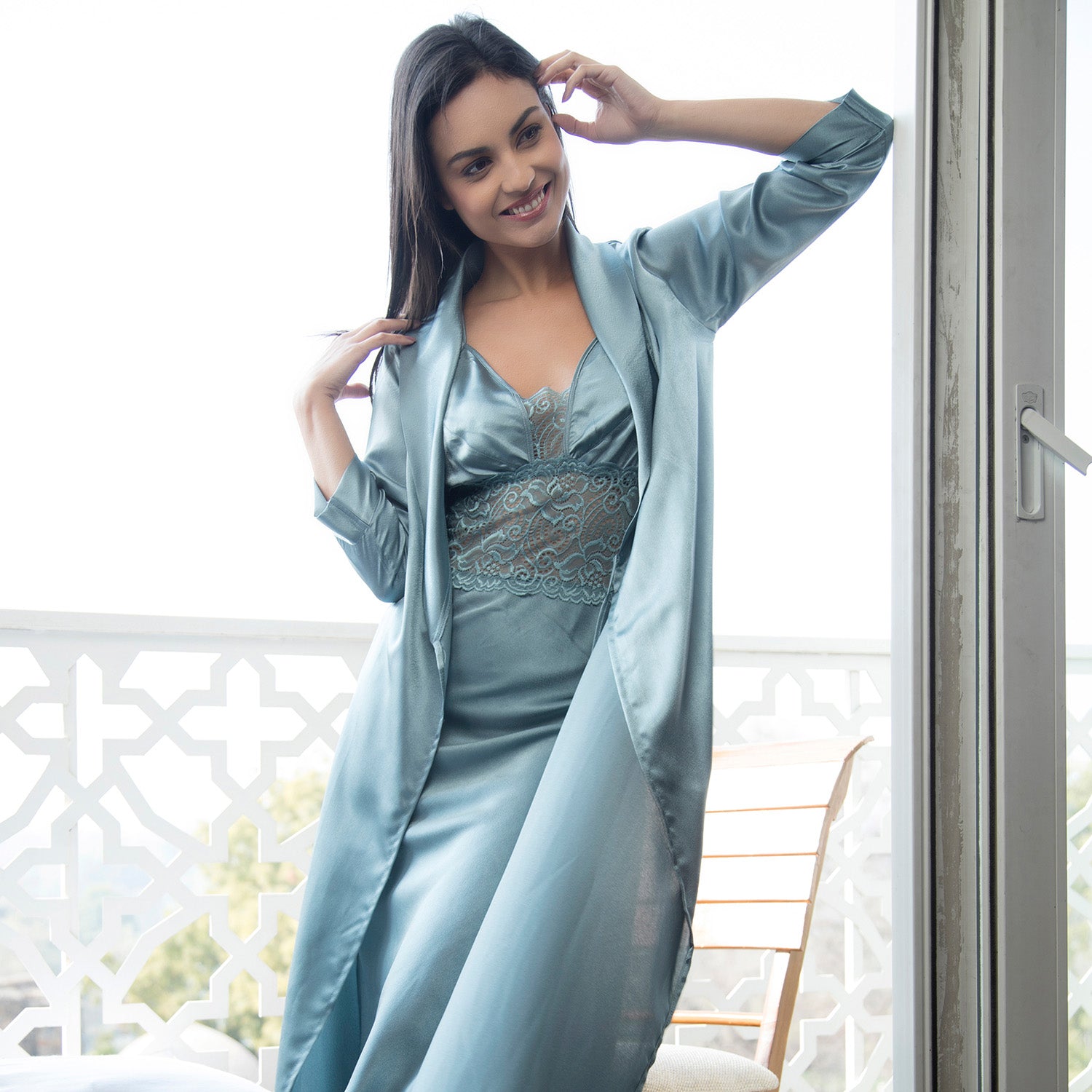 Glamorous satin nightgown set - Private Lives