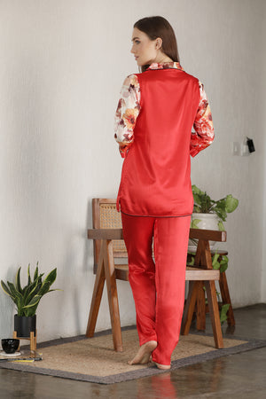 Satin classic collar Night suit Private Lives